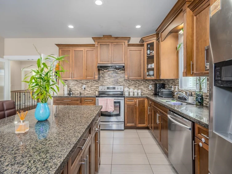 3118 Engineer Court, Abbotsford, BC, V4X 0A7 - 8