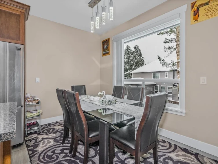 3118 Engineer Court, Abbotsford, BC, V4X 0A7 - 11