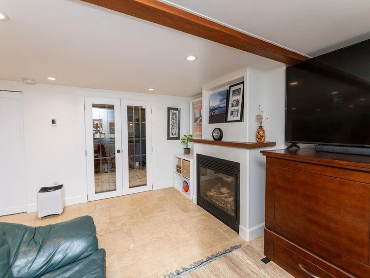 579 Gibsons Way, Gibsons, BC, V0N 1V9 - 31
