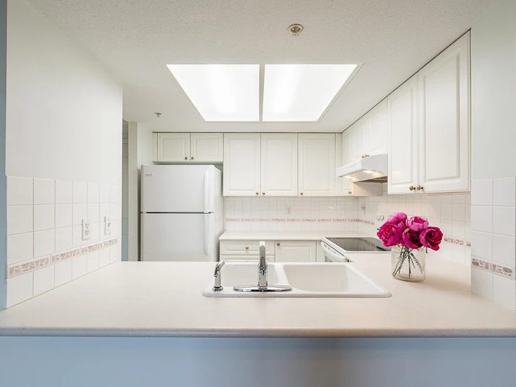304-6080 Minoru Boulevard, Richmond, BC, V6Y 4A7 - 5