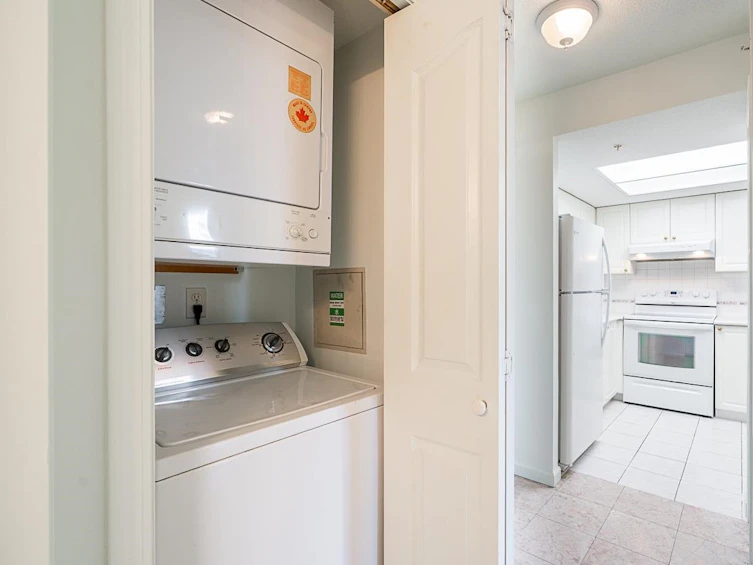 304-6080 Minoru Boulevard, Richmond, BC, V6Y 4A7 - 18