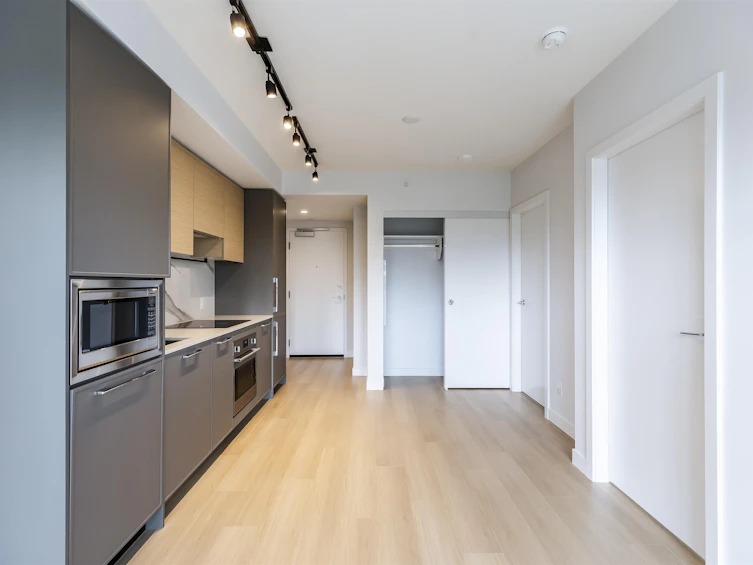807-13725 George Junction Road, Surrey, BC, V3T 0V7 - 2