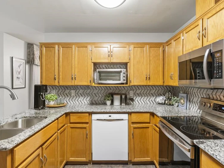 9473 158 Street, Surrey, BC, V4N 3B7 - 9