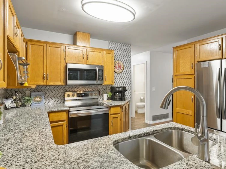 9473 158 Street, Surrey, BC, V4N 3B7 - 10