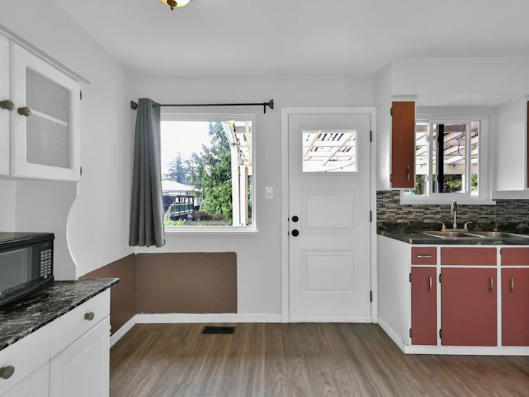 14486 109 Avenue, Surrey, BC, V3R 1Y1 - 15