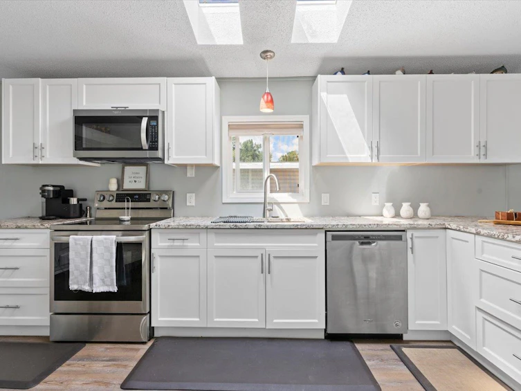75-46484 Chilliwack Lake Road, Chilliwack, BC, V2R 3R9 - 9