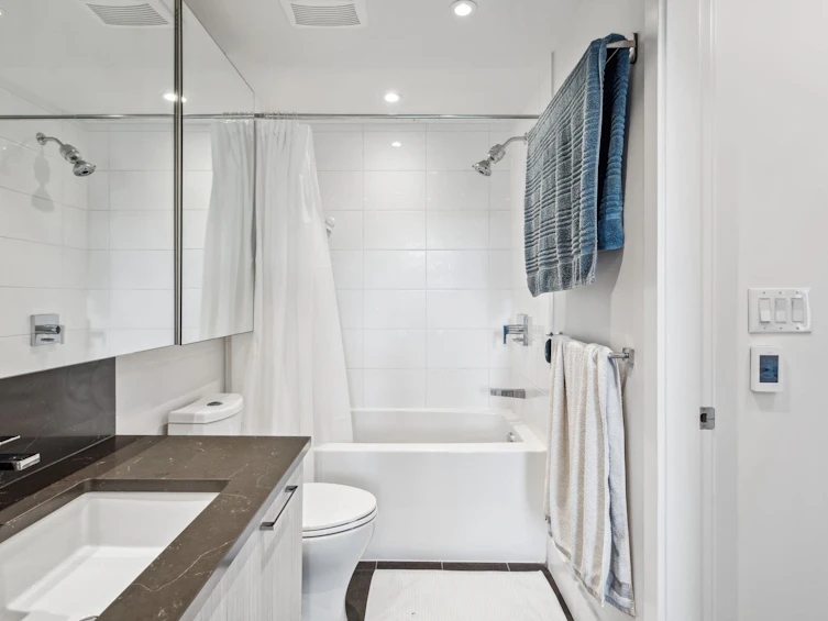 702-3581 E Kent Avenue North, Vancouver, BC, V5S 0H6 - 14