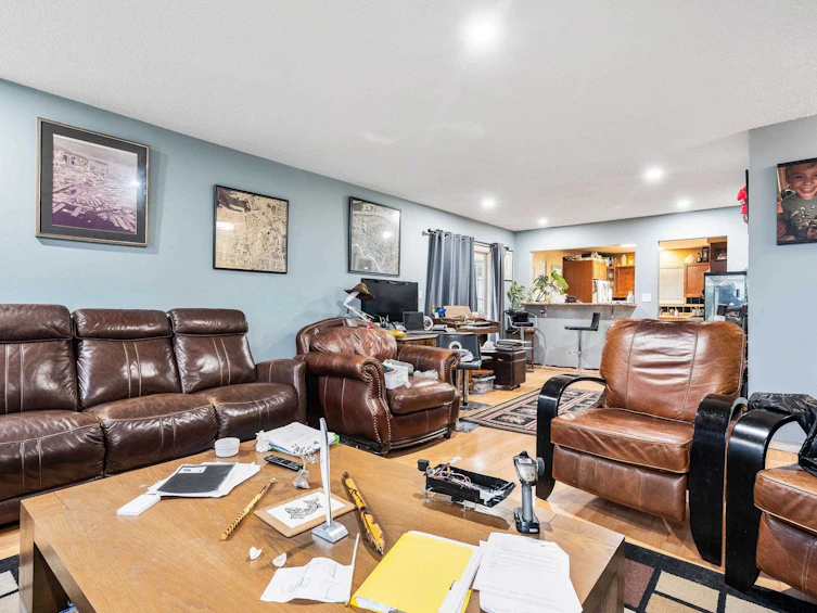 21598 Spring Avenue, Maple Ridge, BC, V4R 2K6 - 7
