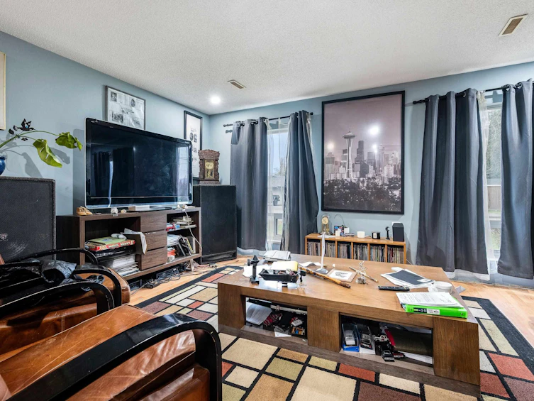 21598 Spring Avenue, Maple Ridge, BC, V4R 2K6 - 5