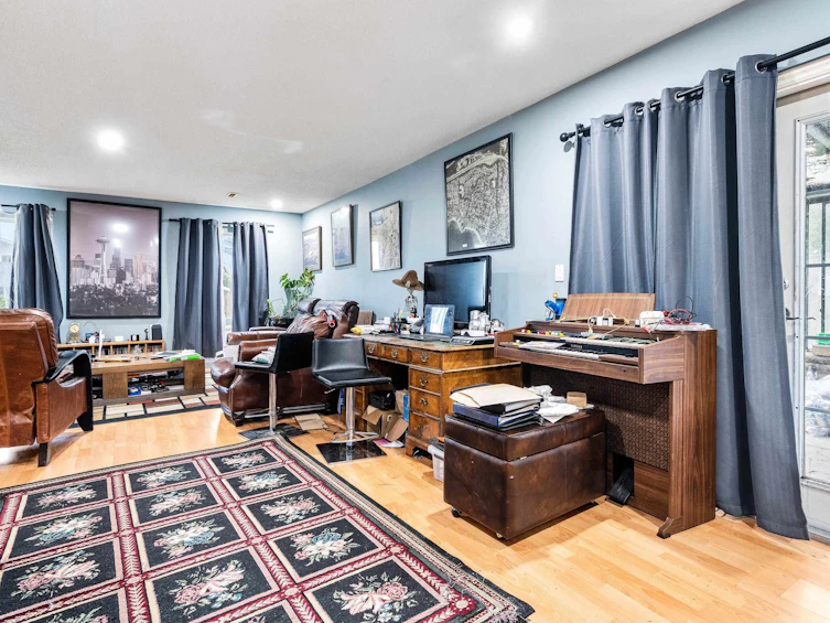 21598 Spring Avenue, Maple Ridge, BC, V4R 2K6 - 9