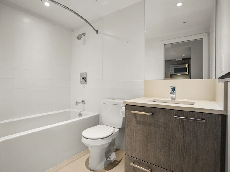 908-933 E Hastings Street, Vancouver, BC, V6A 0G6 - 8