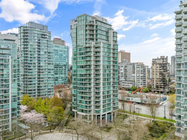 1803-1680 Bayshore Drive, Vancouver, BC, V6G 3H6 - 2