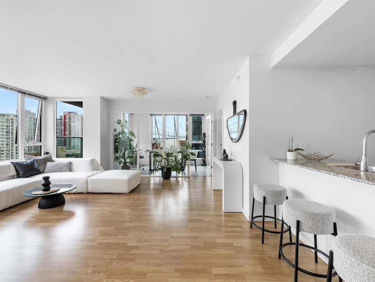 1903-233 Robson Street, Vancouver, BC, V6B 0E8