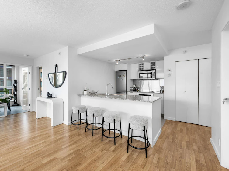 1903-233 Robson Street, Vancouver, BC, V6B 0E8 - 5
