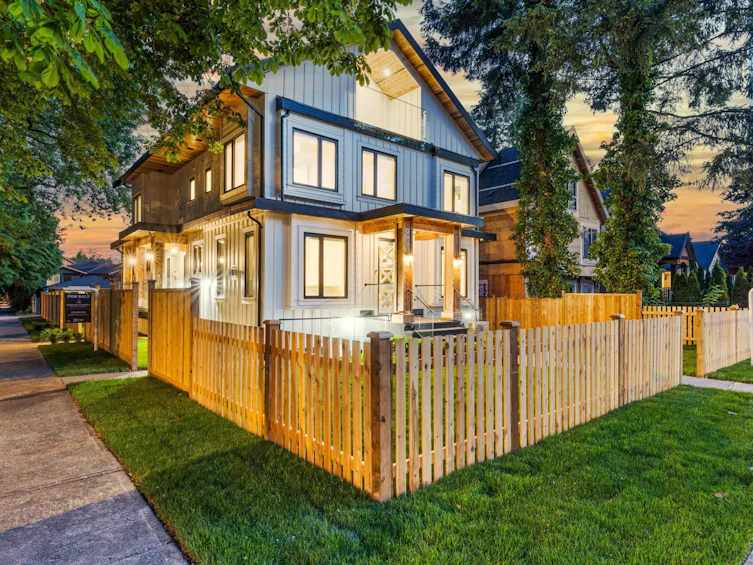 2608 W 41st Avenue, Vancouver, BC, V6N 1A5