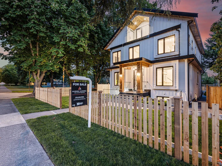 2608 W 41st Avenue, Vancouver, BC, V6N 1A5 - 4