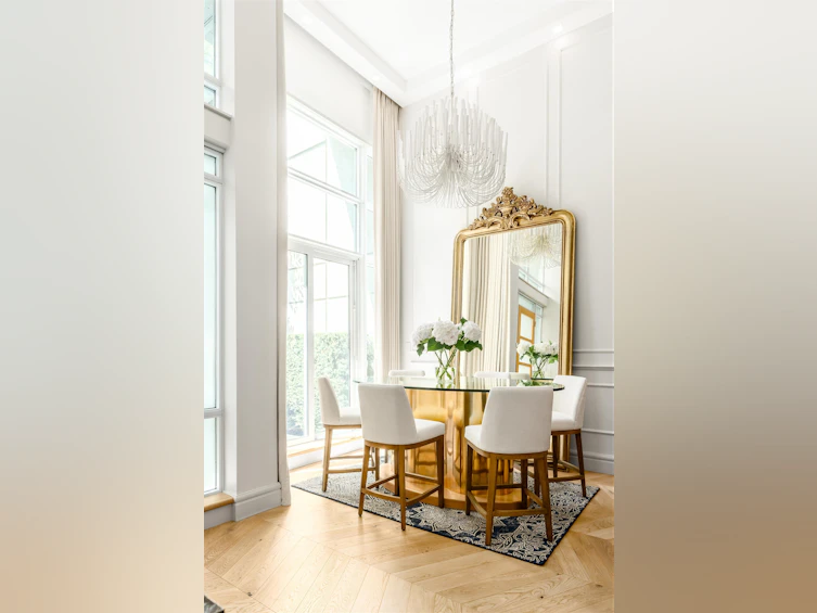 1465 W Hastings Street, Vancouver, BC, V6G 3J9 - 3