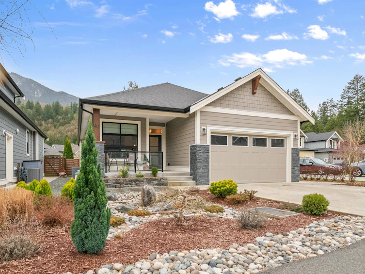47-1885 Columbia Valley Road, Columbia Valley, BC, V2R 1J8 - 2