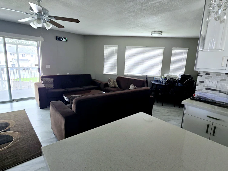7170 124a Street, Surrey, BC, V3W 0P7 - 9