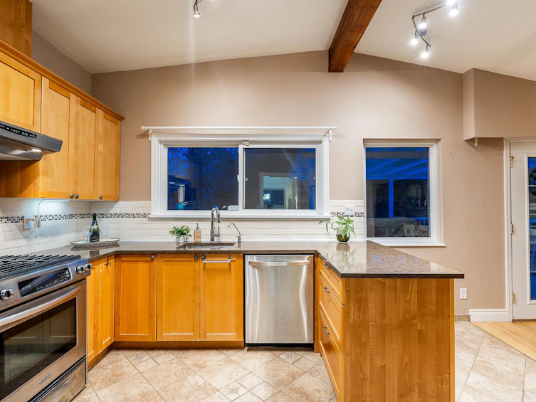 11271 Kendale Place, Delta, BC, V4C 3P4 - 4