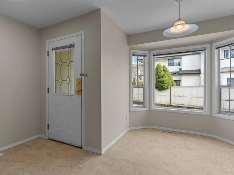 6-45606 Storey Avenue, Chilliwack, BC, V2R 3E4 - 3