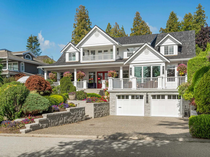 13515 13a Avenue, Surrey BC V4A 1C5