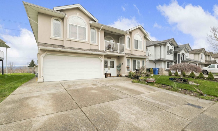 31533 Homestead Crescent