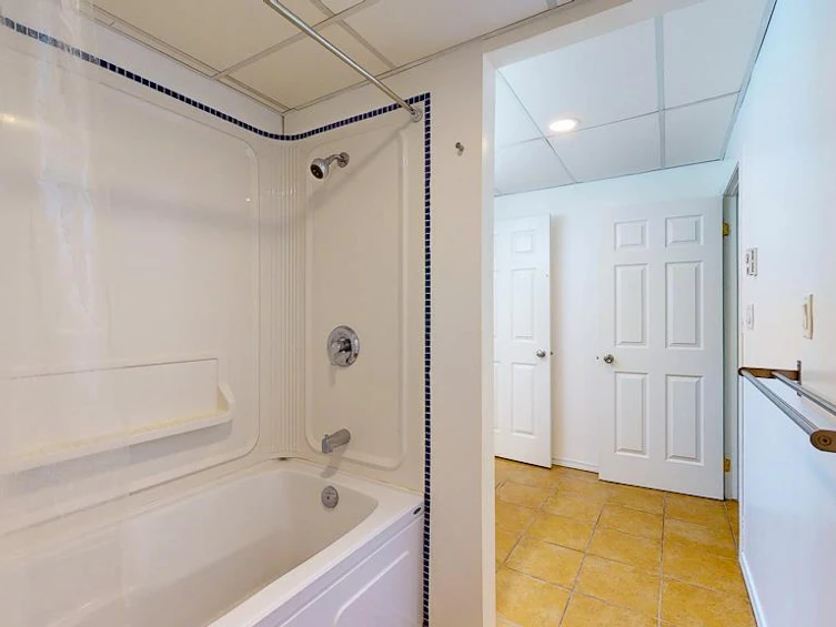5121 Betty Road, Sechelt, BC, V7Z 0G6 - 27