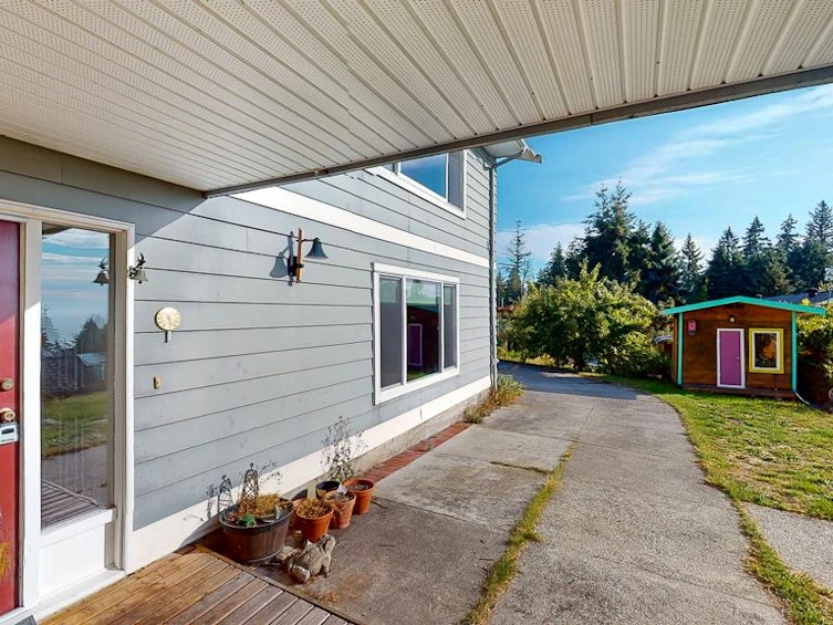 5121 Betty Road, Sechelt, BC, V7Z 0G6 - 17