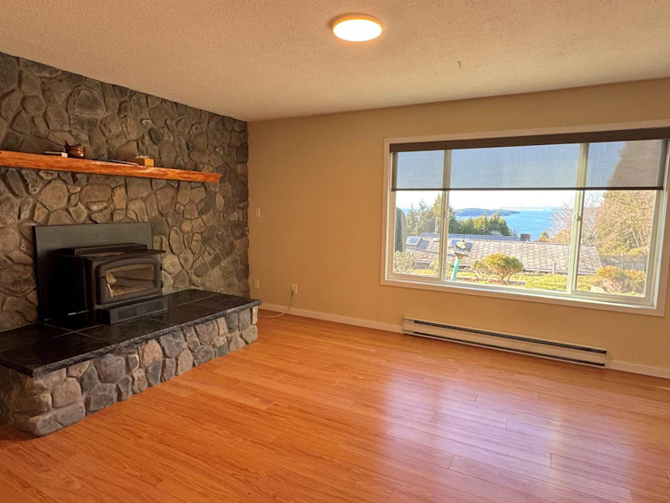 5121 Betty Road, Sechelt, BC, V7Z 0G6 - 21