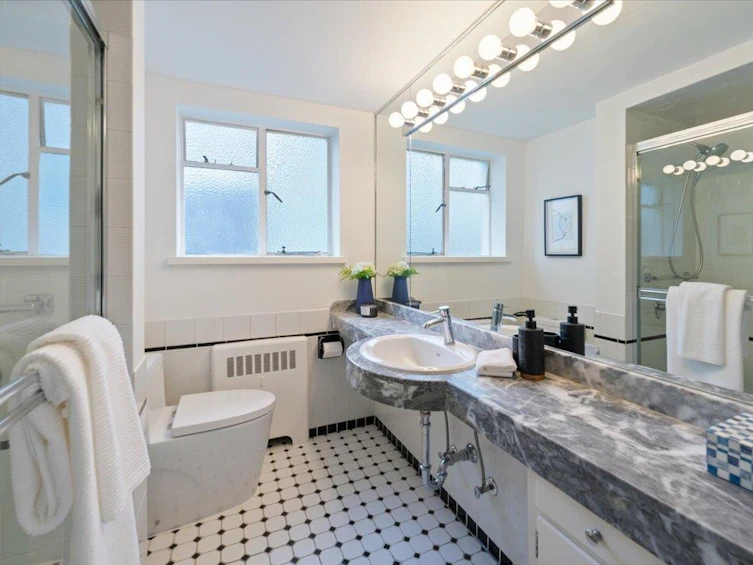 405-1949 Beach Avenue, Vancouver, BC, V6G 1Z2 - 23