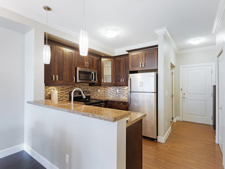327-13897 Fraser Highway, Surrey, BC, V3T 0G8 - 7