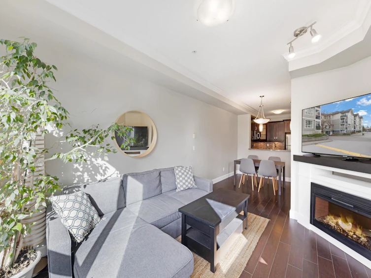 327-13897 Fraser Highway, Surrey, BC, V3T 0G8 - 5