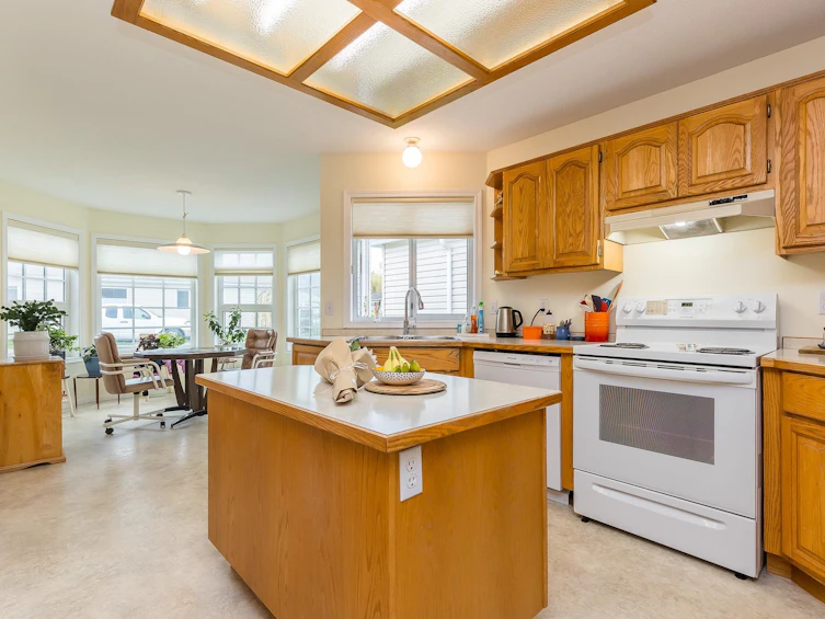 25-8500 Young Road, Chilliwack, BC, V2P 4P1 - 5