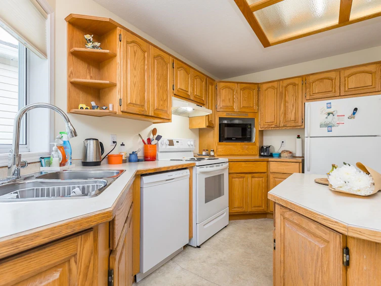 25-8500 Young Road, Chilliwack, BC, V2P 4P1 - 8