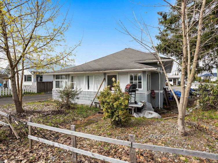 34595 2 Avenue, Abbotsford, BC, V2S 8B7