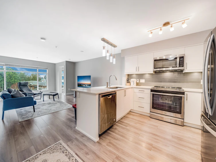 317-9015 120 Street, Surrey, BC, V4C 0E3 - 5
