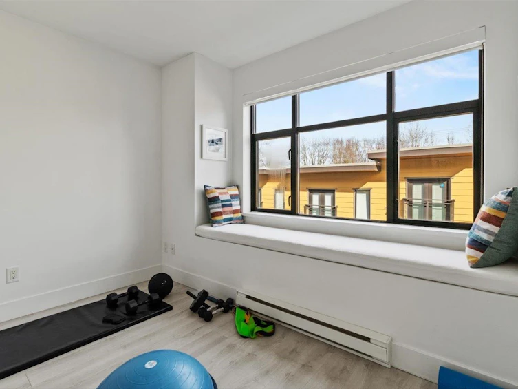 3812 Commercial Street, Vancouver, BC, V5N 4G2 - 13