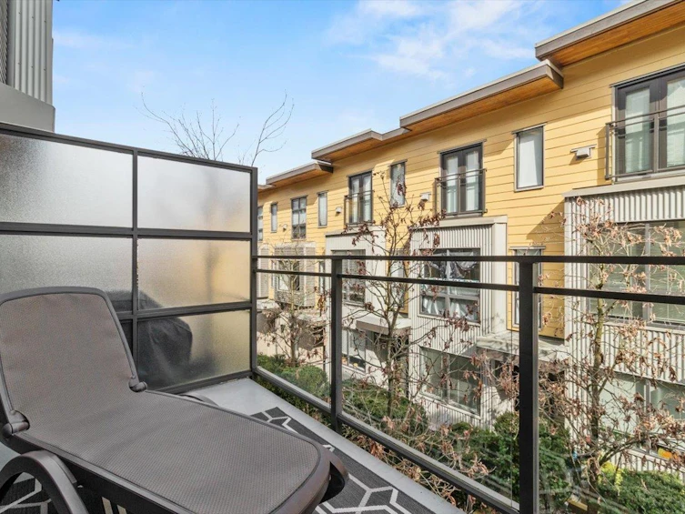 3812 Commercial Street, Vancouver, BC, V5N 4G2 - 8