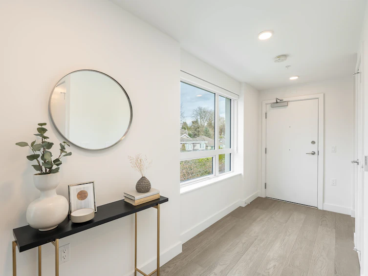 301-3590 W 39 Avenue, Vancouver, BC, V6B 3A4 - 2