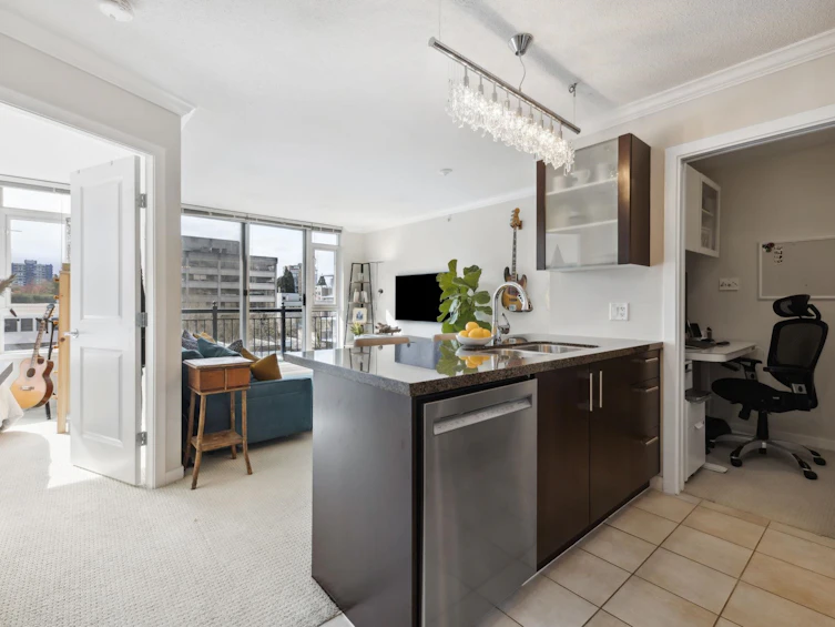 802-1650 W 7th Avenue, Vancouver, BC, V6J 5N1 - 16