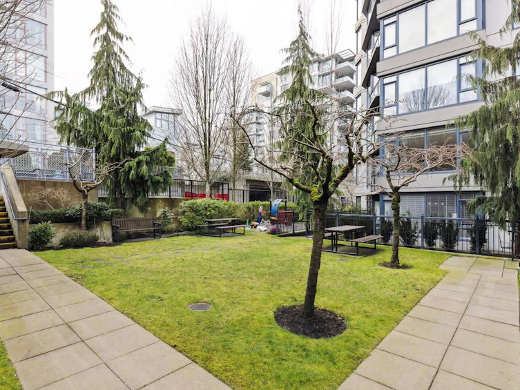 802-1650 W 7th Avenue, Vancouver, BC, V6J 5N1 - 28