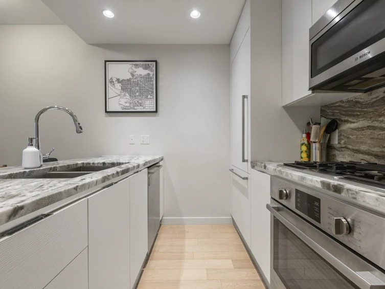 311-2033 W 10th Avenue, Vancouver, BC, V6J 0H1 - 7