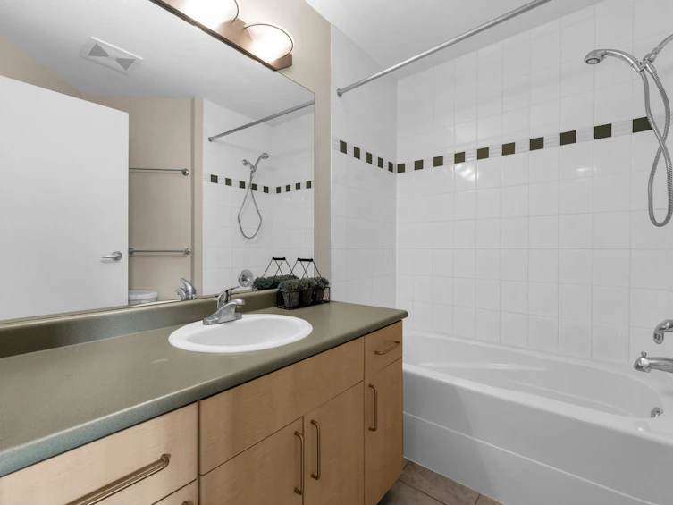 23-6300 Alder Street, Richmond, BC, V6Y 4G5 - 20