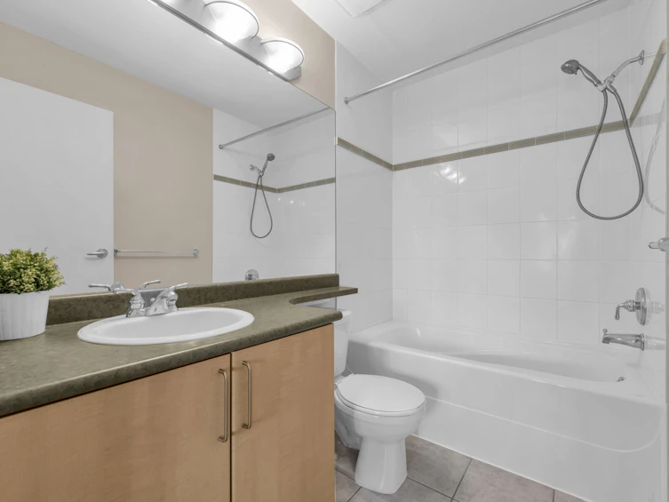 23-6300 Alder Street, Richmond, BC, V6Y 4G5 - 24