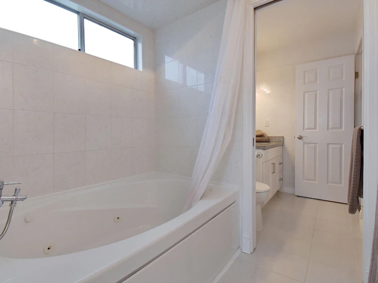 16961 58a Avenue, Surrey, BC, V3S 7A1 - 23