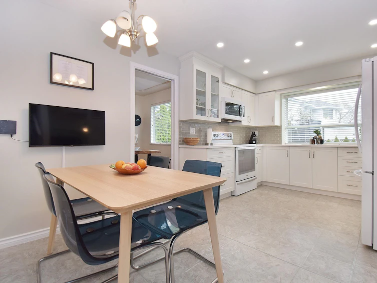 16961 58a Avenue, Surrey, BC, V3S 7A1 - 12