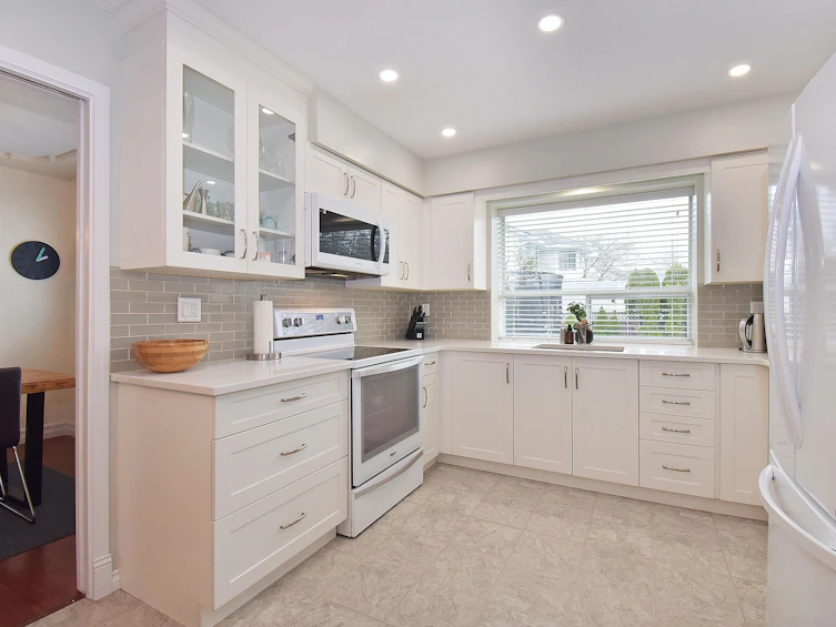 16961 58a Avenue, Surrey, BC, V3S 7A1 - 11