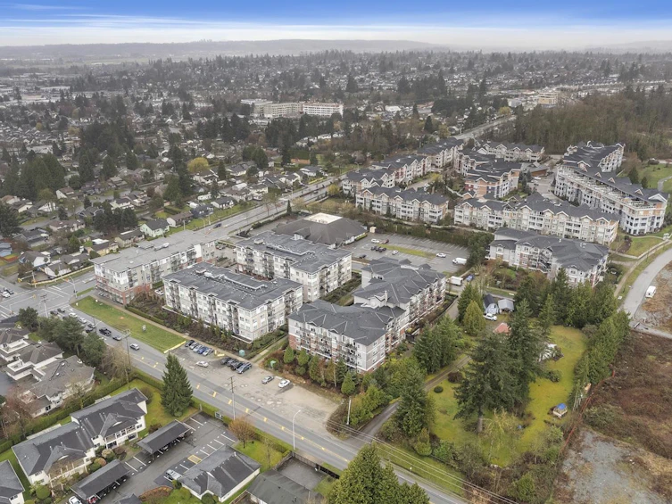 405-6480 195a Street, Surrey, BC, V4N 6P1 - 32