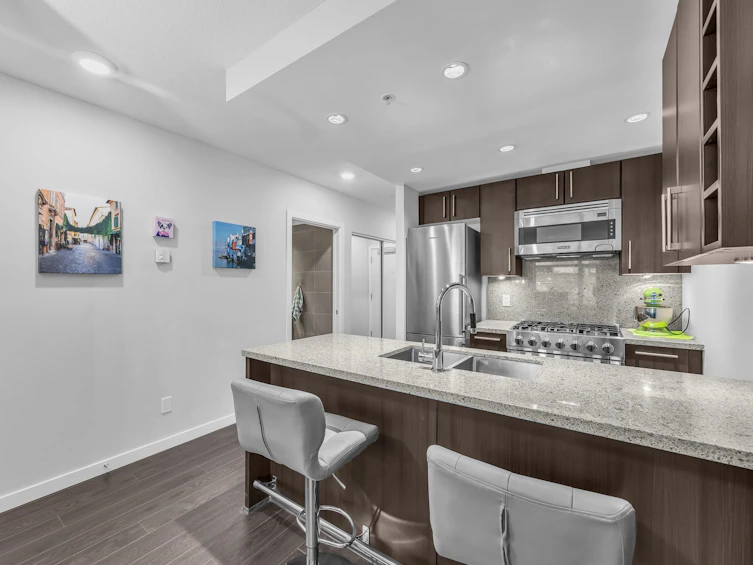 465-108 W 1st Avenue, Vancouver, BC, V5Y 0H4 - 2